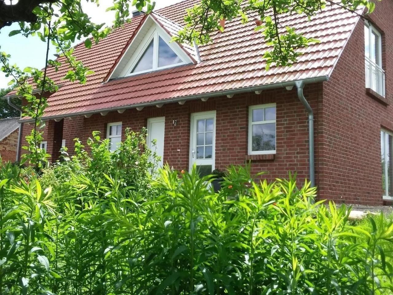 Ruhige Fewo Im Gruenen Mit Balkon, Terrasse Und Grossem Garten Apartamento Sehlen Exterior foto